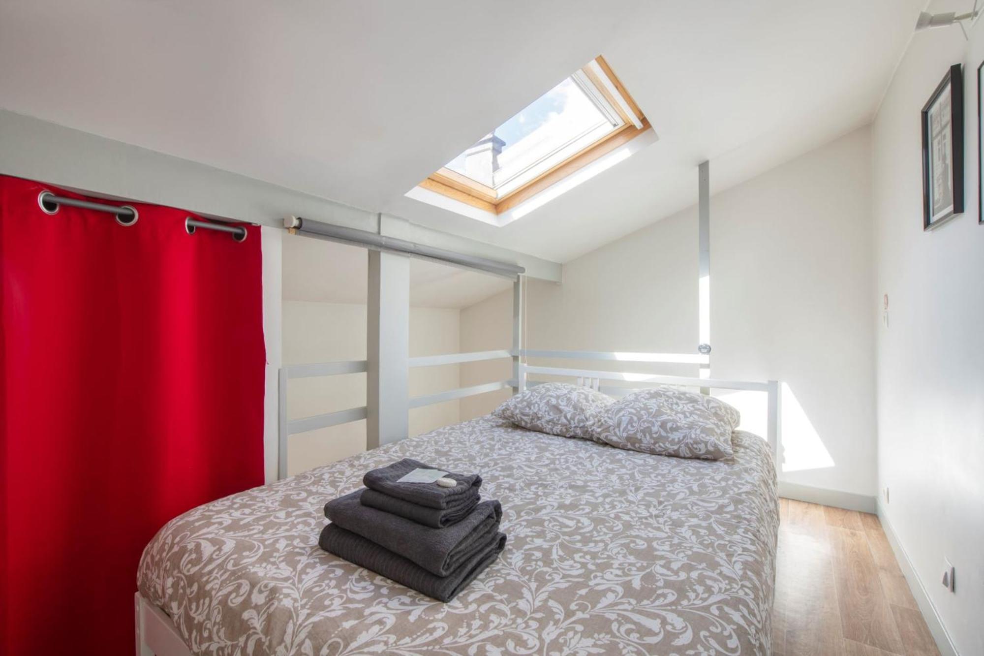 Appartamento Cosy studio avec grande terrasse de 25 m2 Romainville Esterno foto